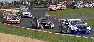 V8 SuperTourers Hampton Downs