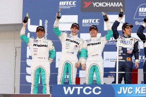 lester-podium-suzuka