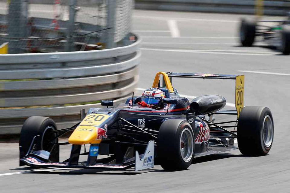 Blomqvist wins among F3 penalty chaos