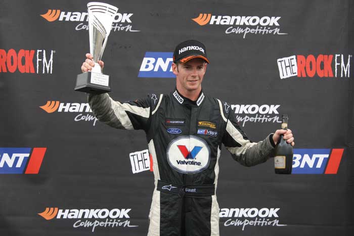 Gaunt sits in for Baird for V8 SuperTourers at Taupo