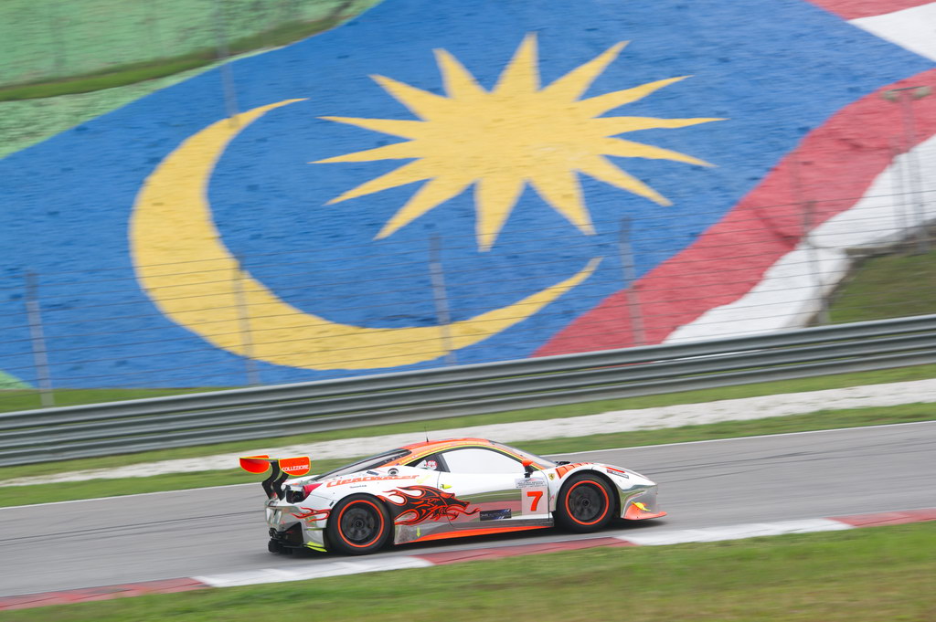 Baird wins Sepang 12 Hour with Clearwater Ferrari squad