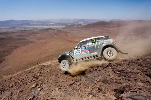 Peterhansen comes good to take overall Dakar lead