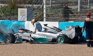 Formula One pALewis Hamilton crashes Mercedes