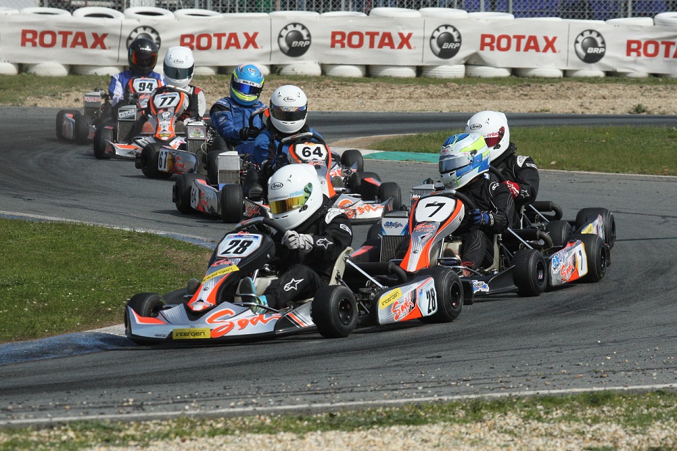 Busy 2014 ahead for Kiwi Karting sister duo