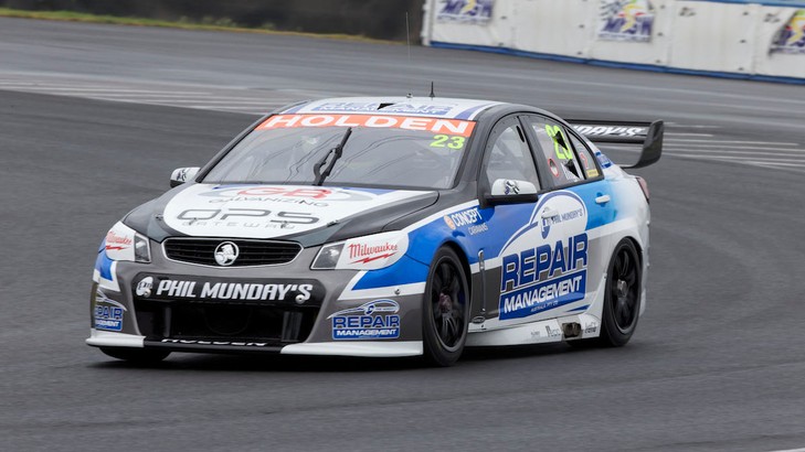 Strong start for Ingall topping early V8 testing times