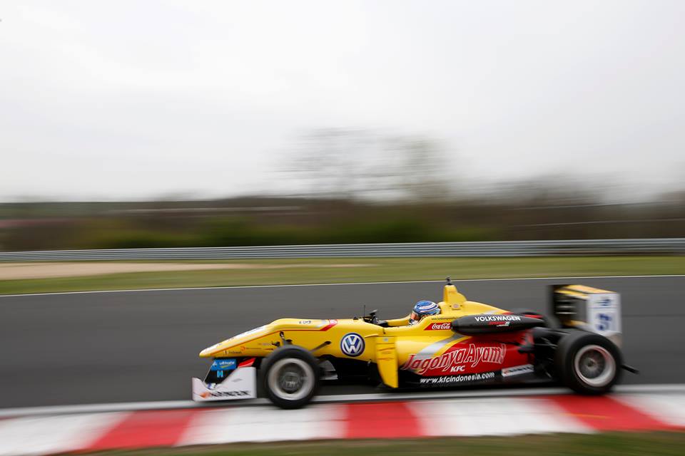 Blomqvist fifth overall in first 2014 European F3 test