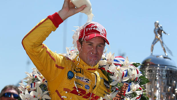 Last lap pass gives Hunter-Reay Indy 500 victory