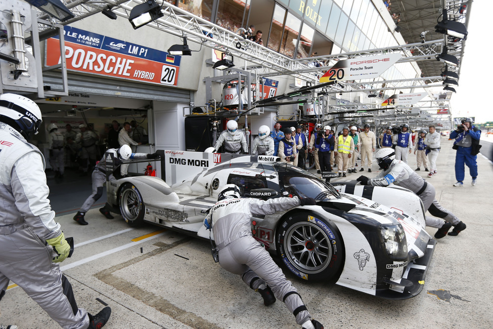 No dream Le Mans ending for Hartley and Porsche