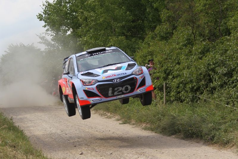 Hyundai and Paddon ready to fly in Finland