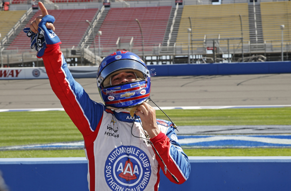 Castroneves takes Fontana pole with Dixon 5th, Power 21st