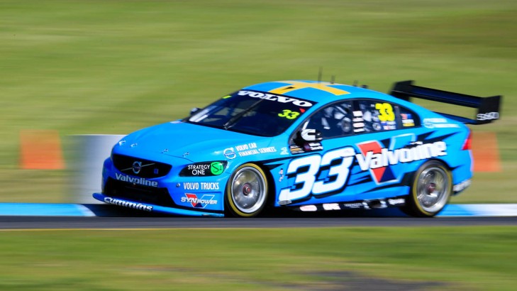 McLaughlin sets blistering pace in final Sandown practice