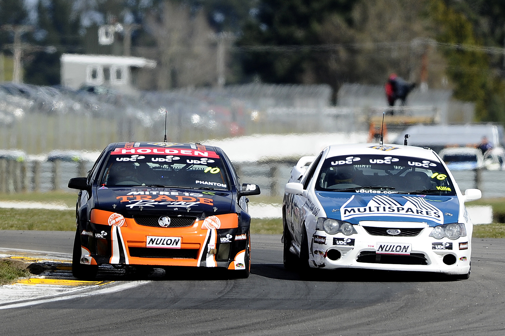 UDC V8 Utes resume battle at Taupo this weekend