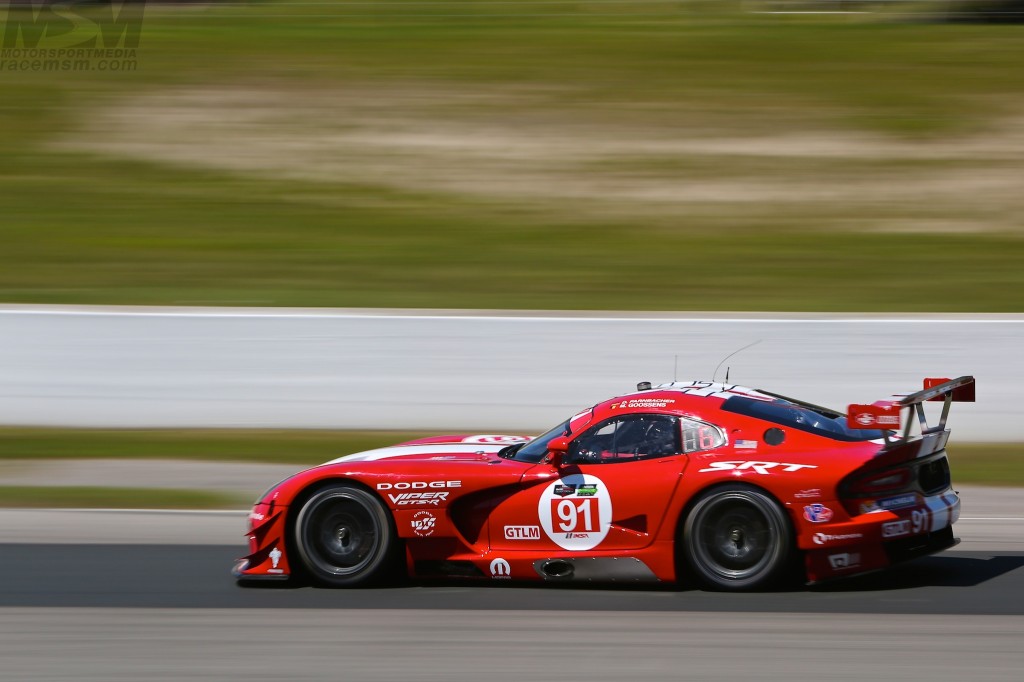 Chrysler celebrates USCC Championship win by axing Viper programme