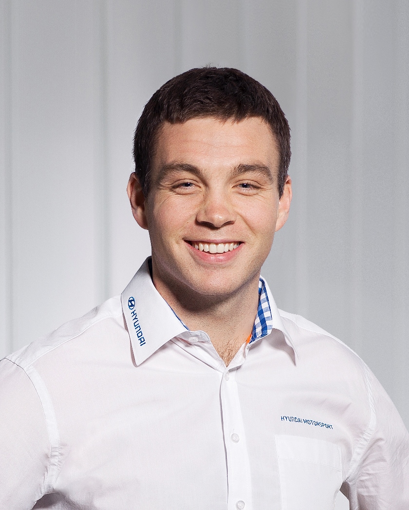 Paddon confirms expanded Hyundai WRC programme for 2015