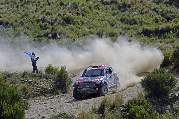 Dakar: Terranova wins Stage 3, Al-Attiyah holds 5min lead