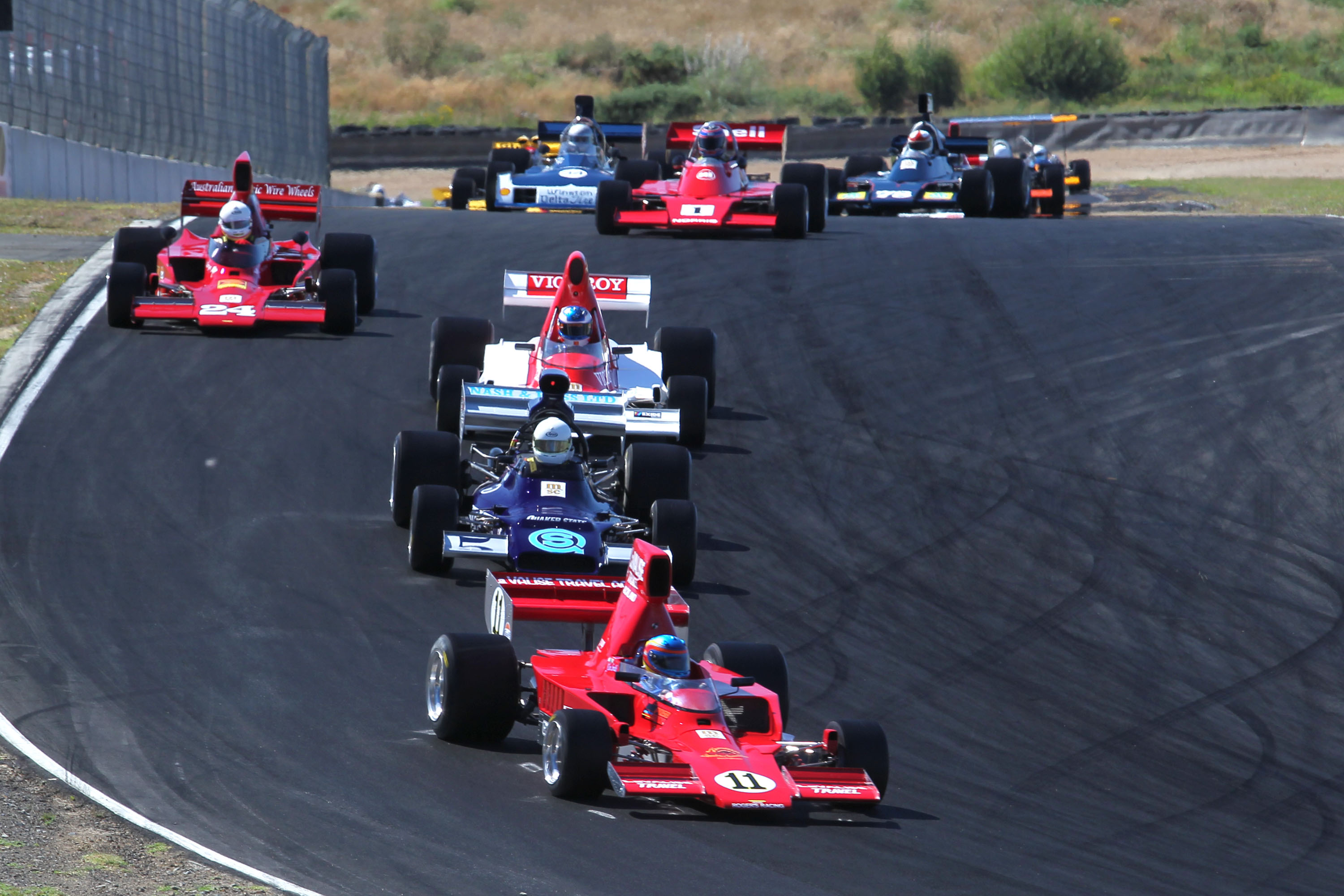 Smith completes first F5000 clean sweep