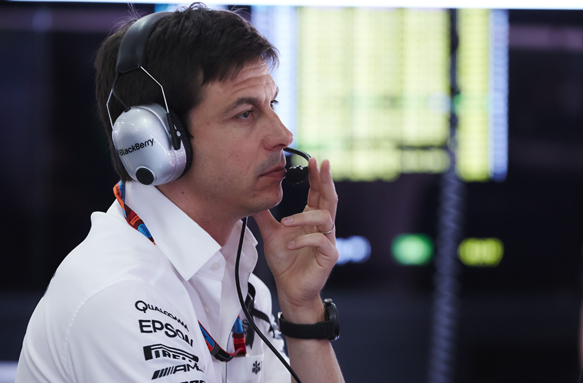 Wolff: Ferrari win a wake-up call for Mercedes