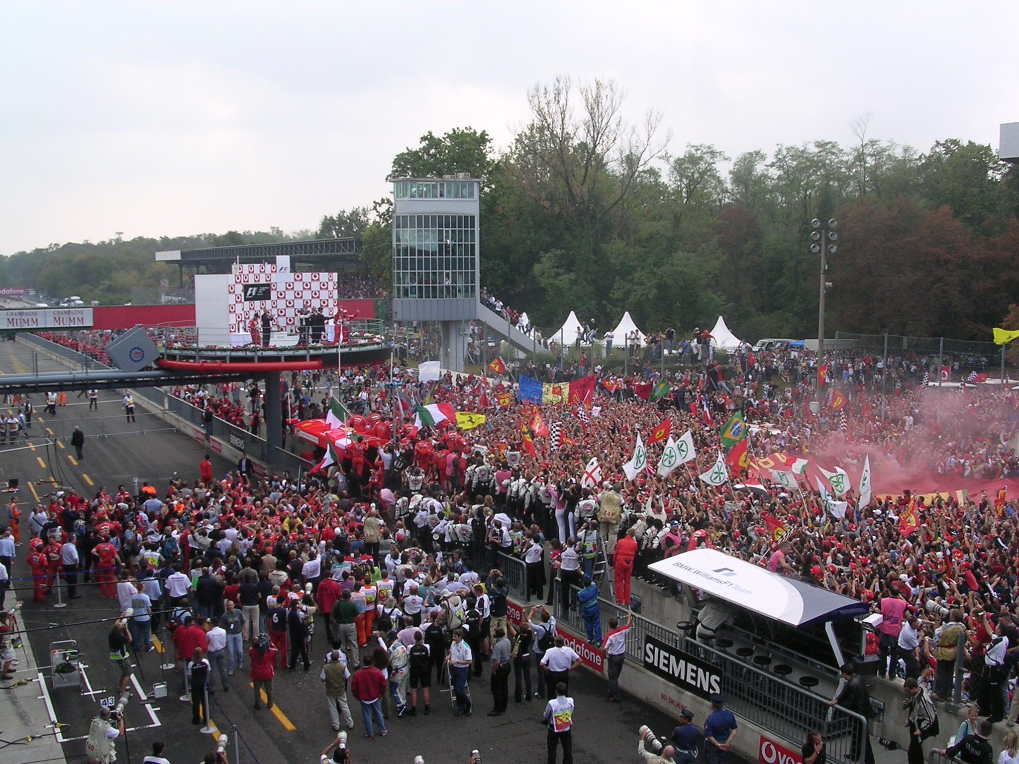 Fans enraged as Ecclestone casts doubt over Monza