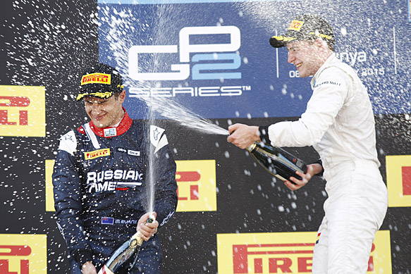 Evans fights for win in Barcelona GP2 feature