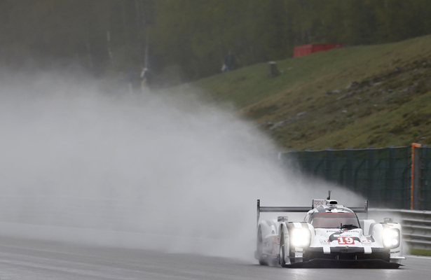 Bamber tops wet Spa practice on Porsche 919 debut