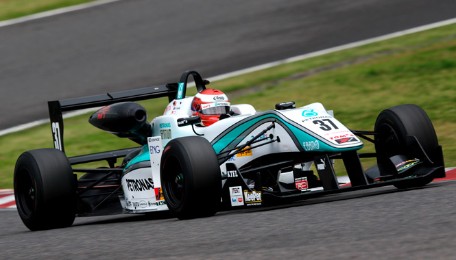 Cassidy clings to Japanese F3 Championship lead