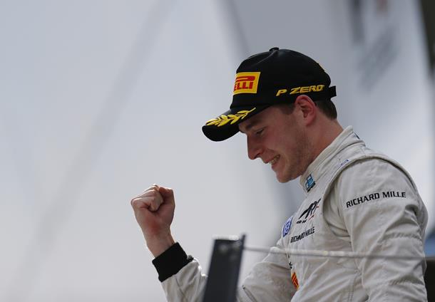 GP2 Austria: Unstoppable Vandoorne cruises to feature win
