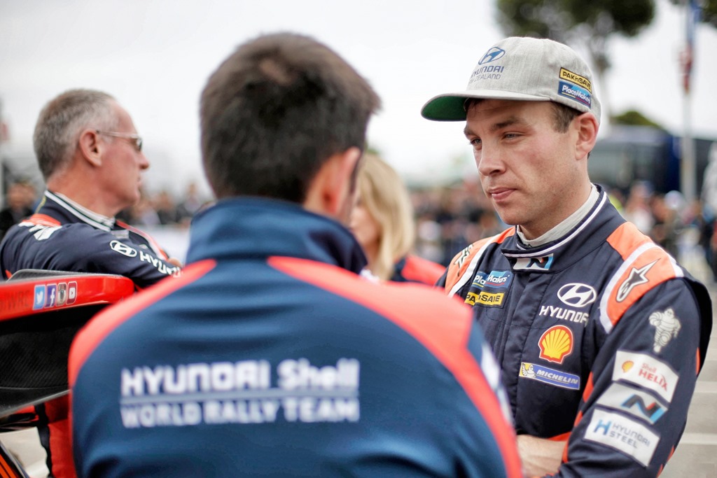 Paddon prepares to push at WRC season final