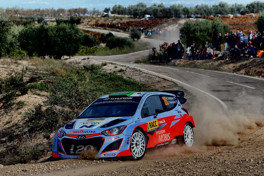 Paddon finishes strongly with sixth in Spain