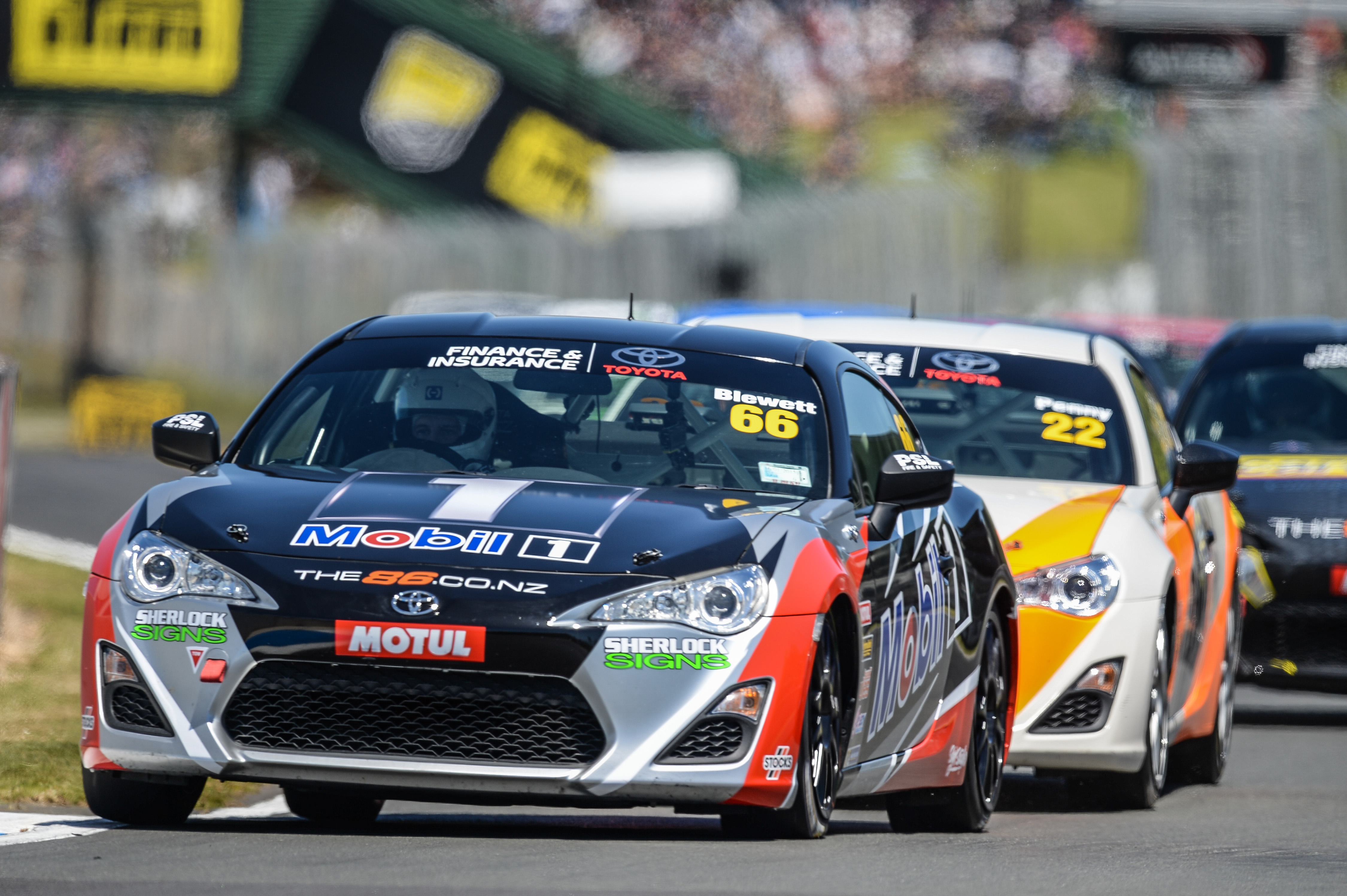 Blewett looks to extend Toyota 86 points lead at Hampton Downs