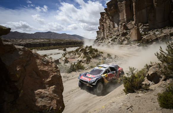 Dakar: Peterhansel answers back with fourth stage win, Loeb still leads
