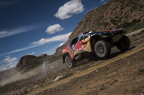 Another Dakar stage win helps Loeb extend overall lead