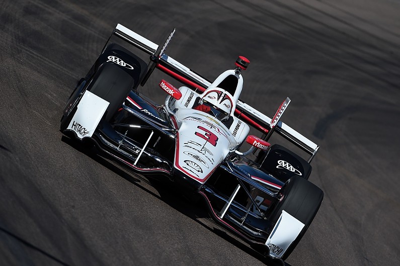 Castroneves scorches to 50th Indycar pole at Phoenix, Dixon 6th