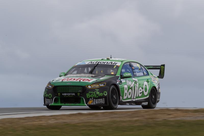 Winterbottom takes his first season win after thrilling battle with McLaughlin