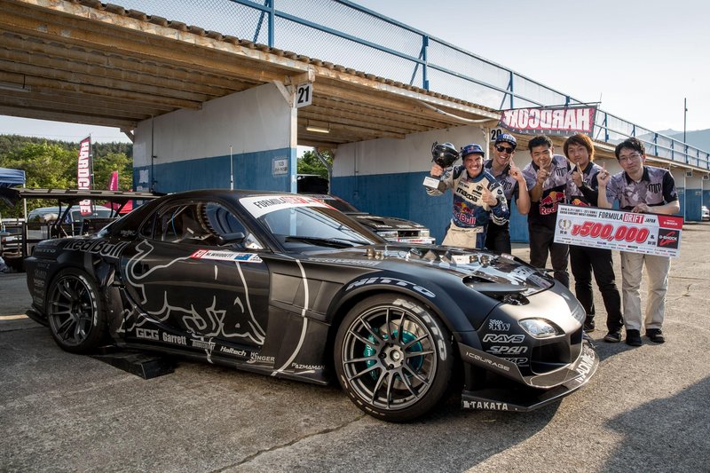 Mad Mike takes out first Formula Drift win at Ebisu in Japan