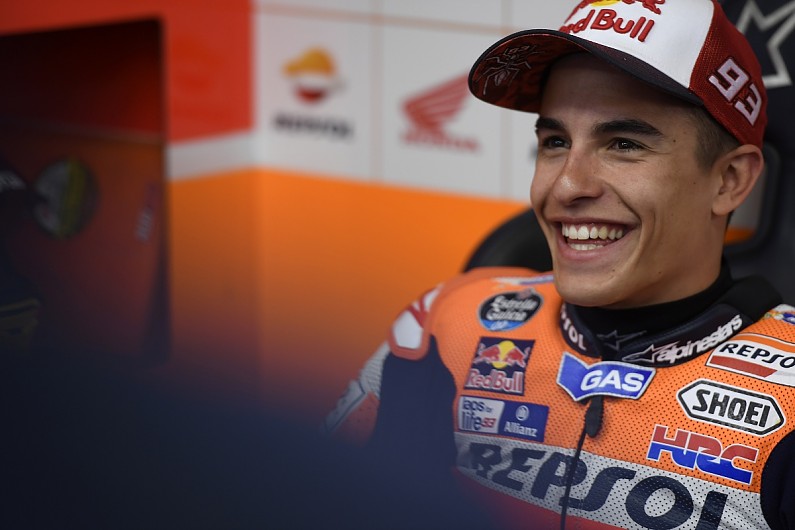 Marquez commits to Honda until end of 2018