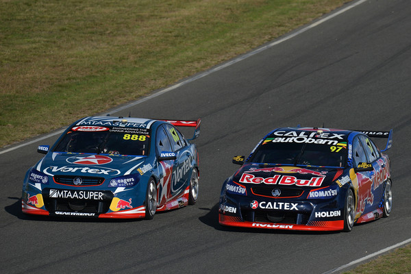 SVG warns not to rule out Craig Lowndes in 2016 title fight