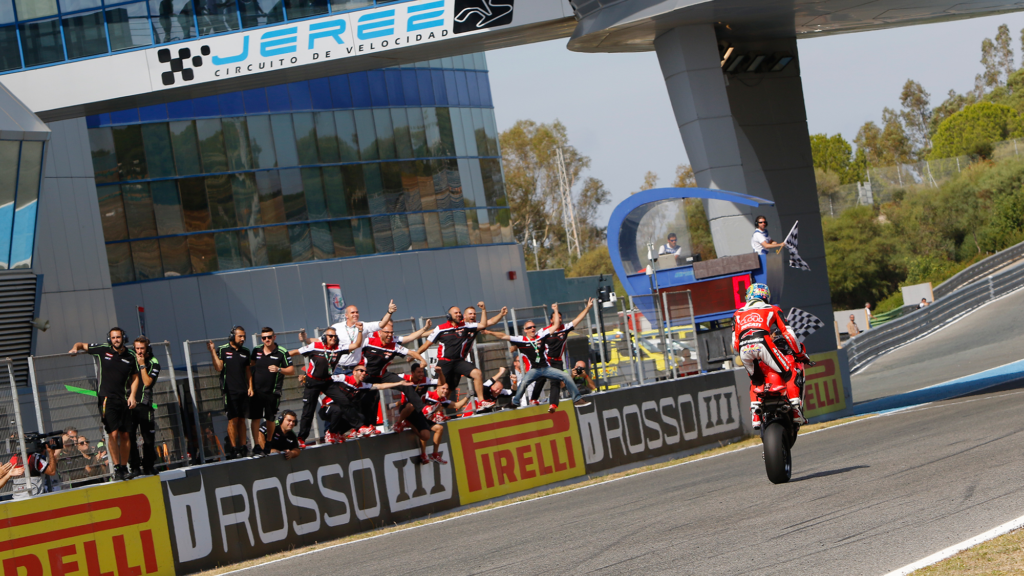 Chaz Davies unstoppable with Jerez World SBK double