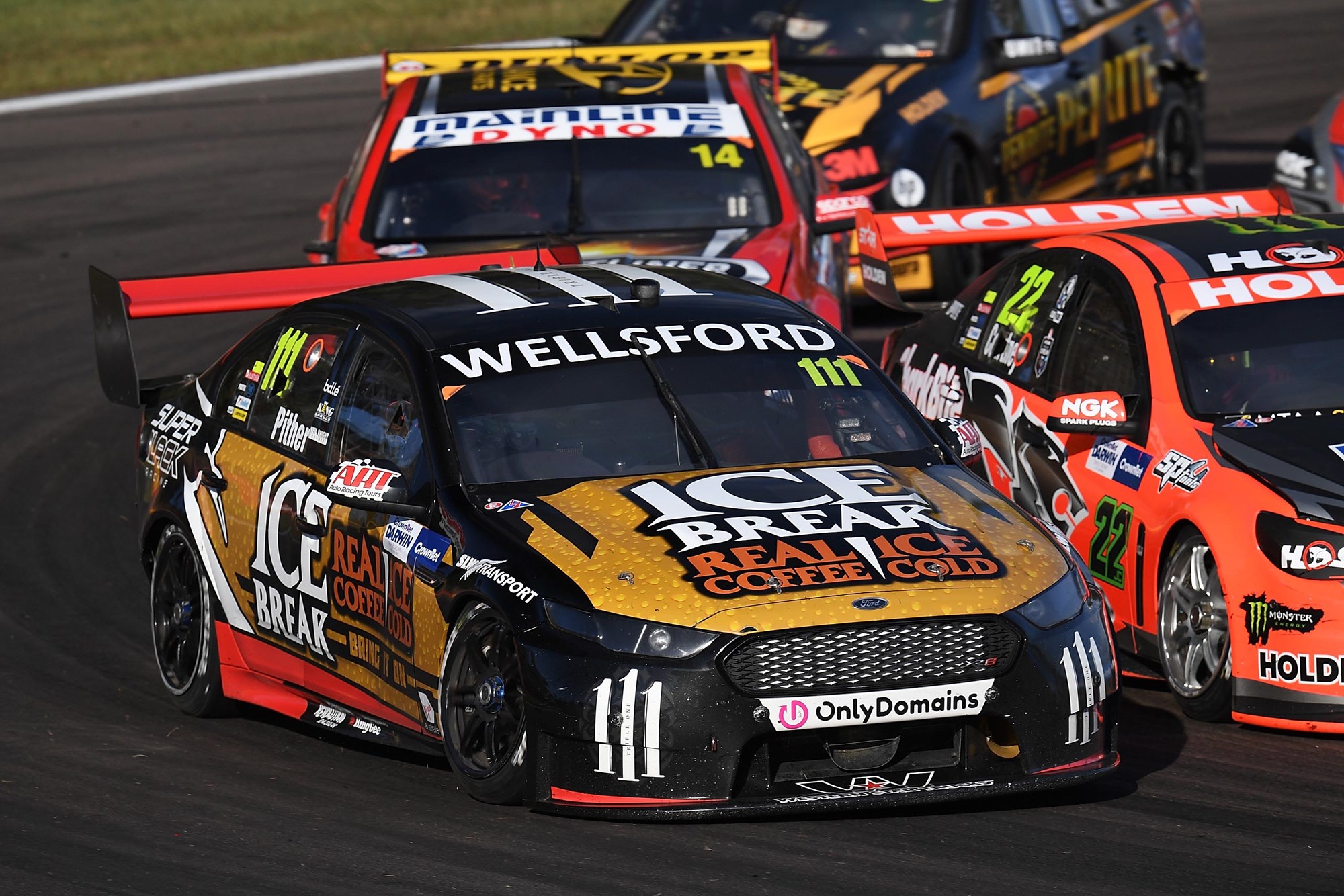 Tim Blanchard buys Super Black REC, Kiwi team out of Supercars in 2017