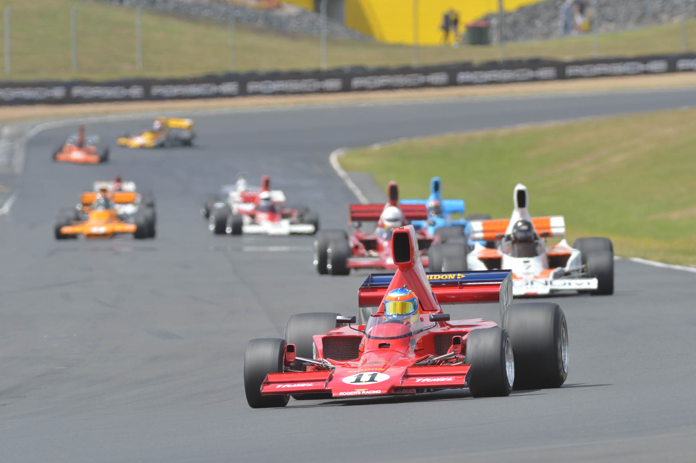 Smith gives it 110 percent for perfect F5000 score at Hampton Downs