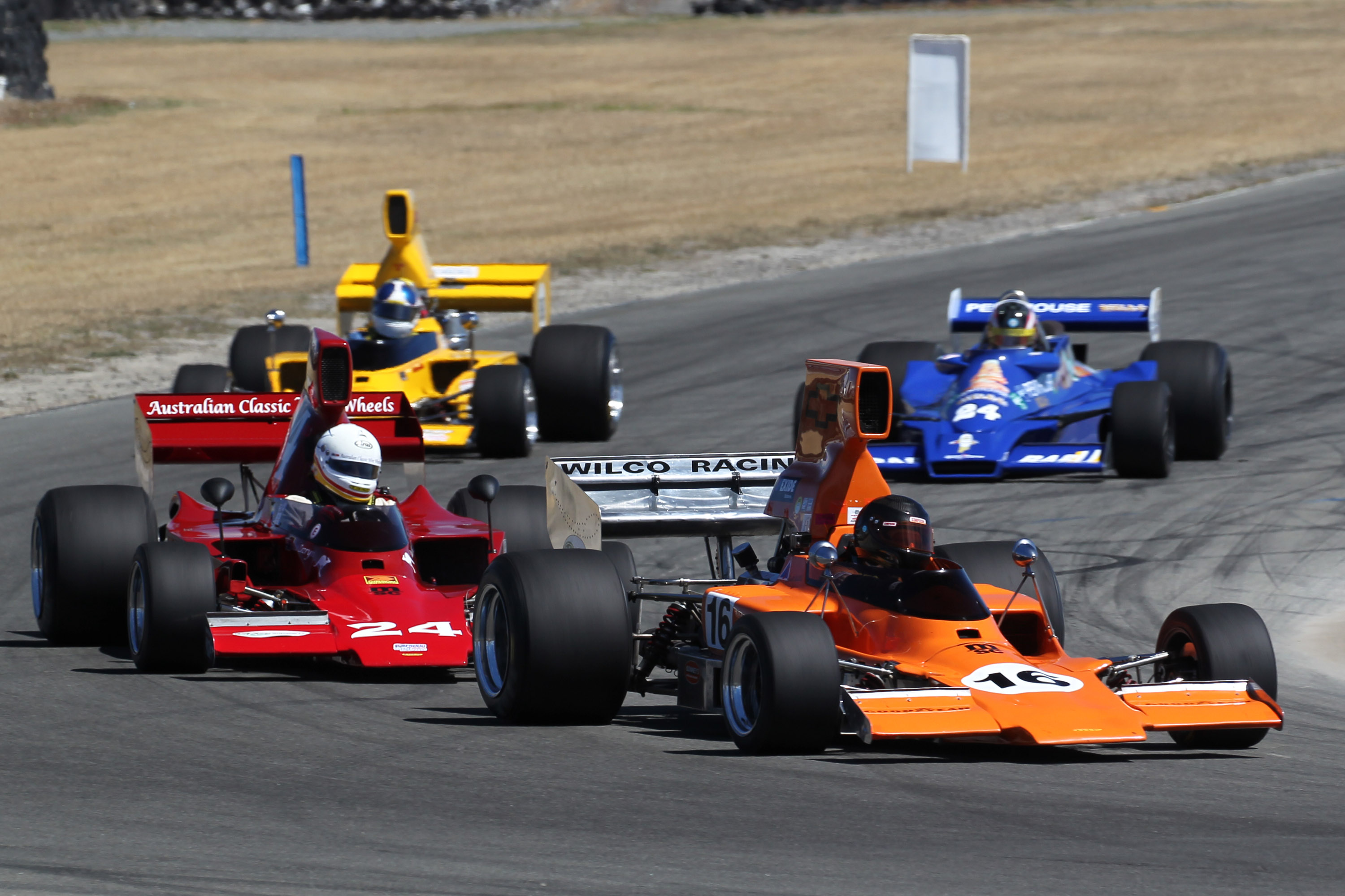 F5000 title to Willis as Lyons takes Skope feature win