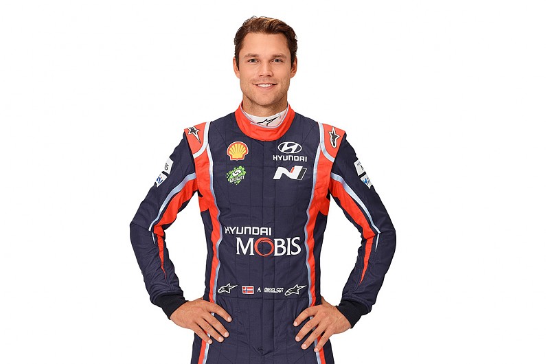 Hyundai signs Mikkelsen for 2019, Paddon and Sordo to share third car