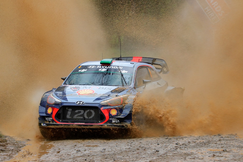 Paddon and Marshall end season with positive third place in Australia
