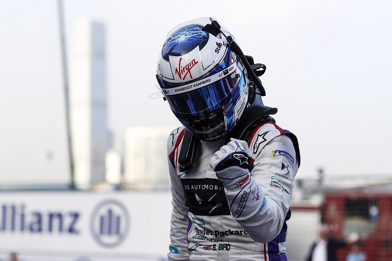 Sam Bird survives pit penalty to win Hong Kong Formula E season opener