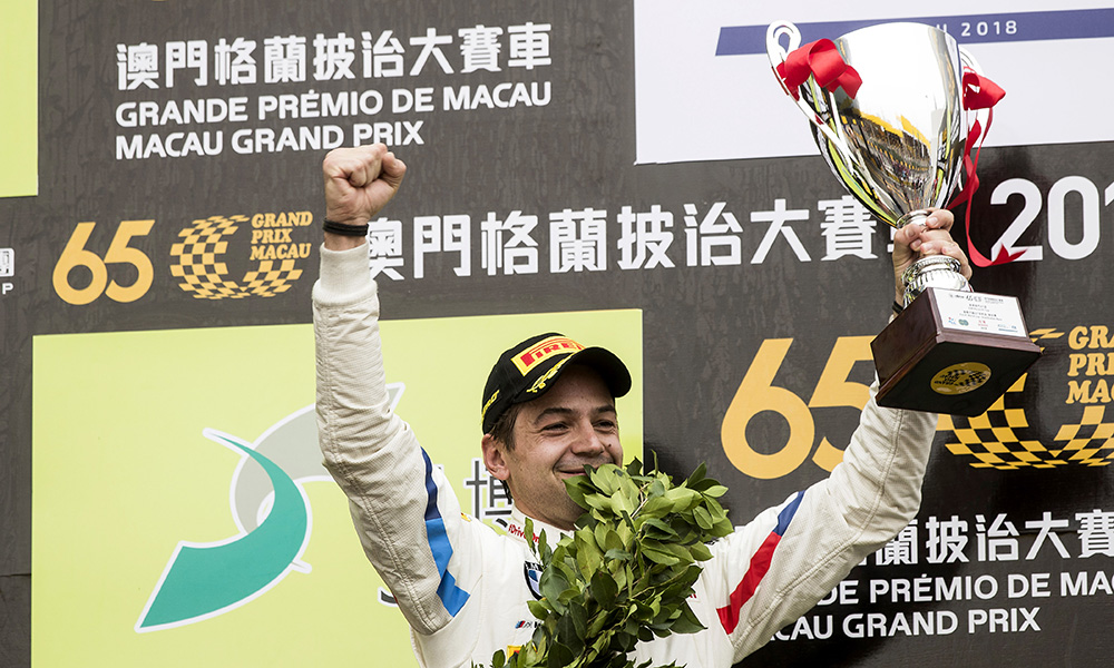 Farfus, BMW Win Emotional FIA GT World Cup in Macau